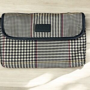 Ralph Lauren Houndstooth Clutch – Classic Elegance with Modern Utility